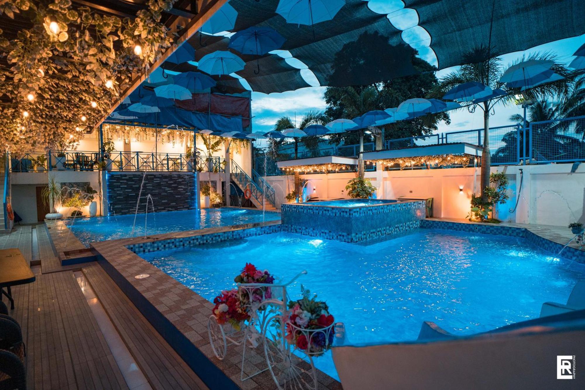 Bernese Resort Hotel Powered By Cocotel Ligao Экстерьер фото